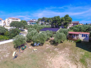 Two-Bedroom Apartment in Drage I
